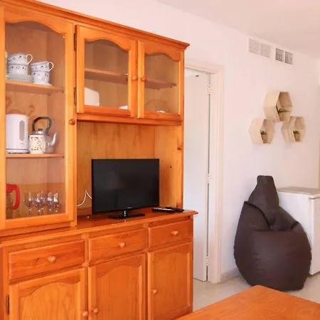 Apartment 1 Bedroom In